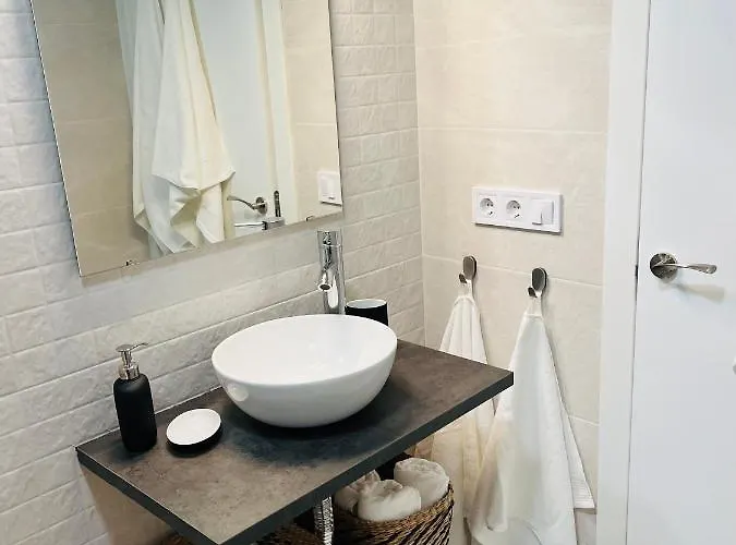 شقة Sunny Handmade Home. Wi-fi, A/c & Free Parking إشبيلية